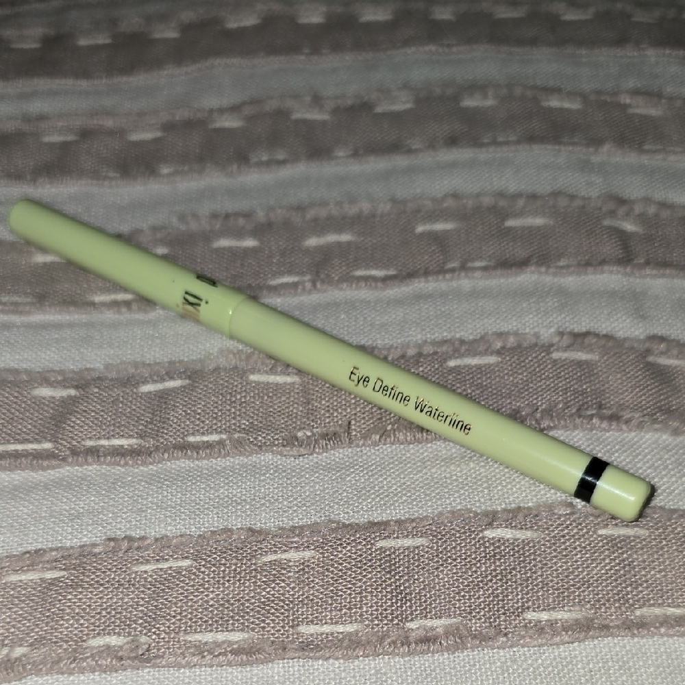 Pixi Eye Define Waterline Eyeliner - Light Green